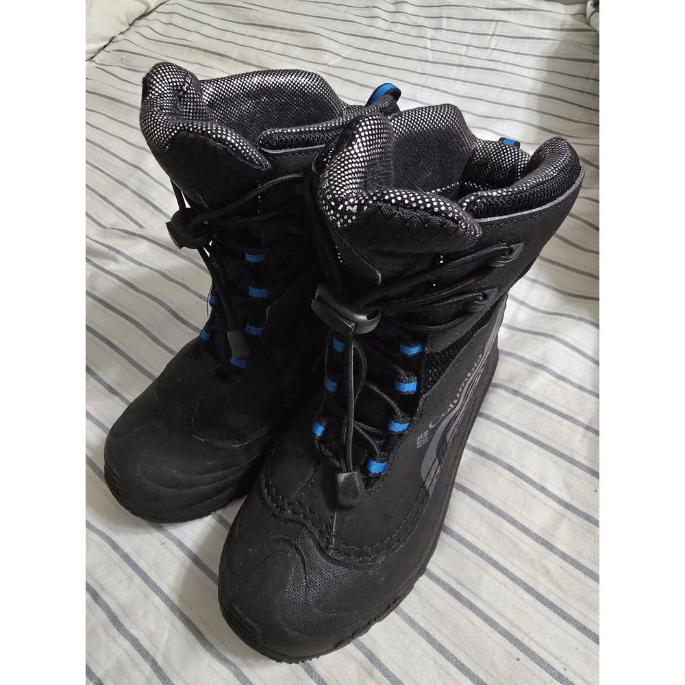 Columbia Bugaboot Plus IV Omni Heat Boot Size US 3/EURO 34